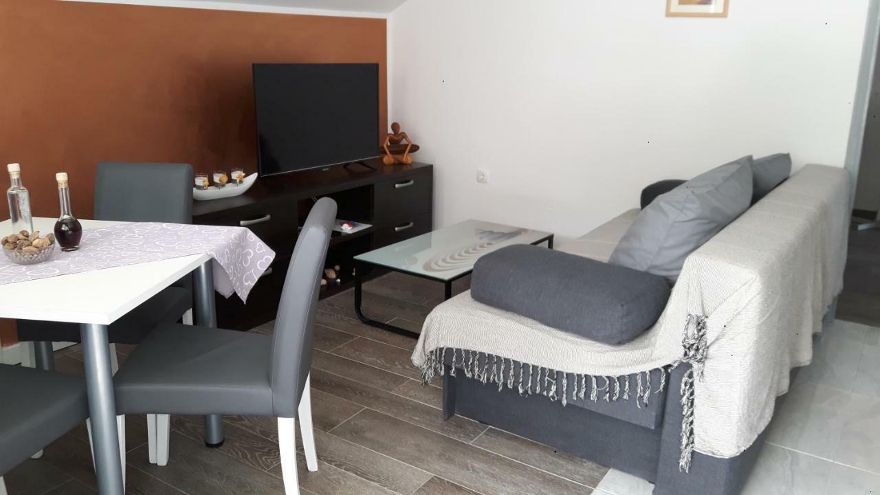 Apartman Zora Trogir Exterior foto